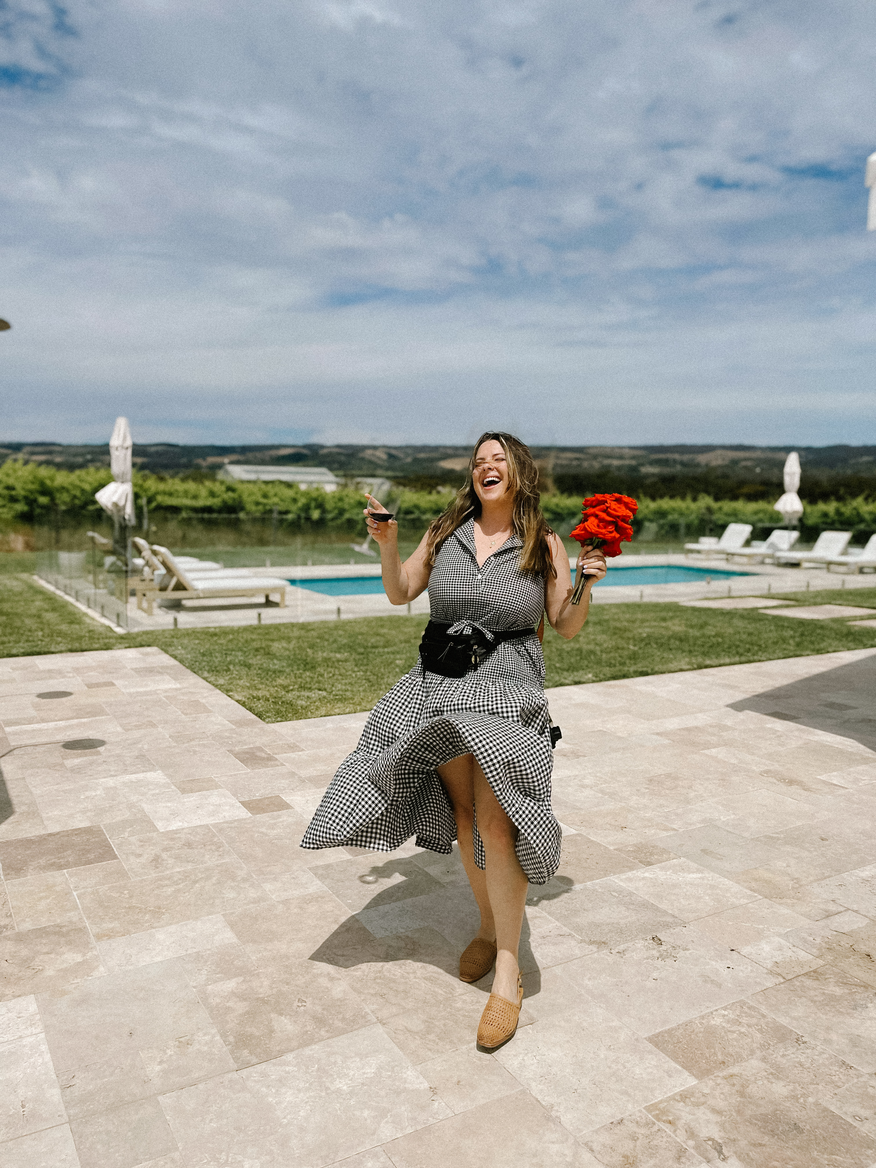 8C86423C 9C96 4B8F B9FF DF3A6B962DD5 - About Alexis